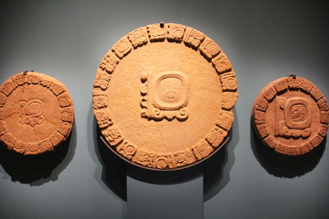 Calendrier Maya Exposition Mayas au Musée du Quai Branly à Paris