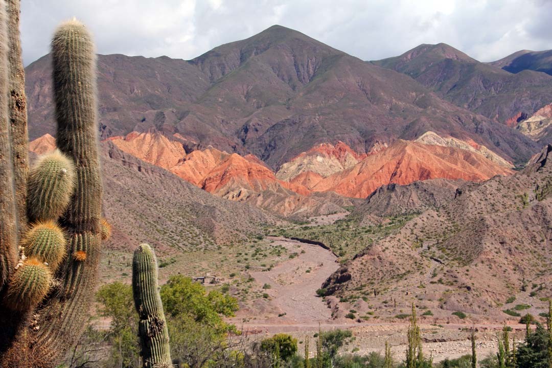 Quebrada de Humahuaca en Argentine - Colline aux 7 couleurs