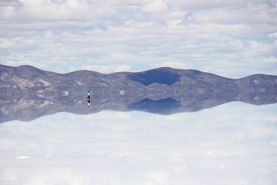 Illusions d'optique au Salar d'Uyuni en Bolivie