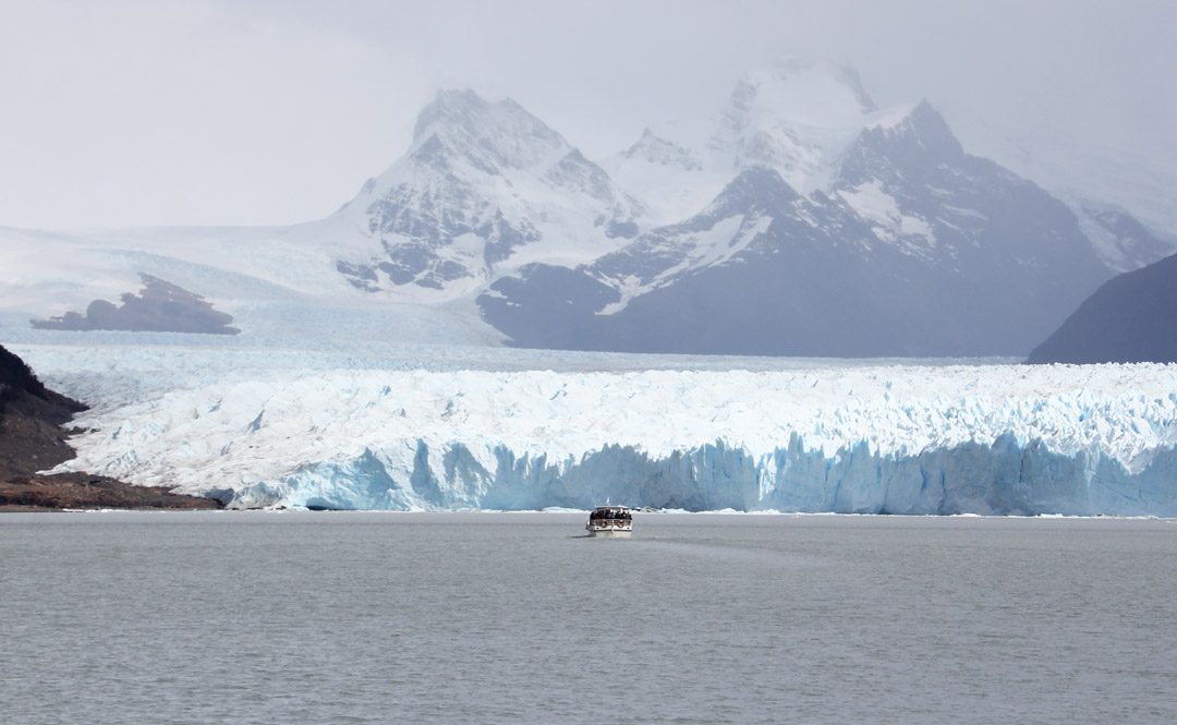 Faire du bateau au Glacier Perito Moreno en Argentine | www.happyusbook.com