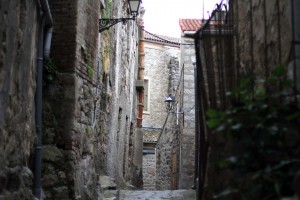 Ruelle dans la ville de Sartène en Corse du sud